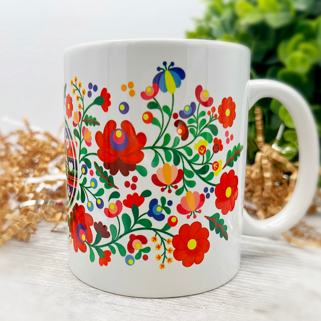 Floral Cafecito y Chisme Coffee Cup
