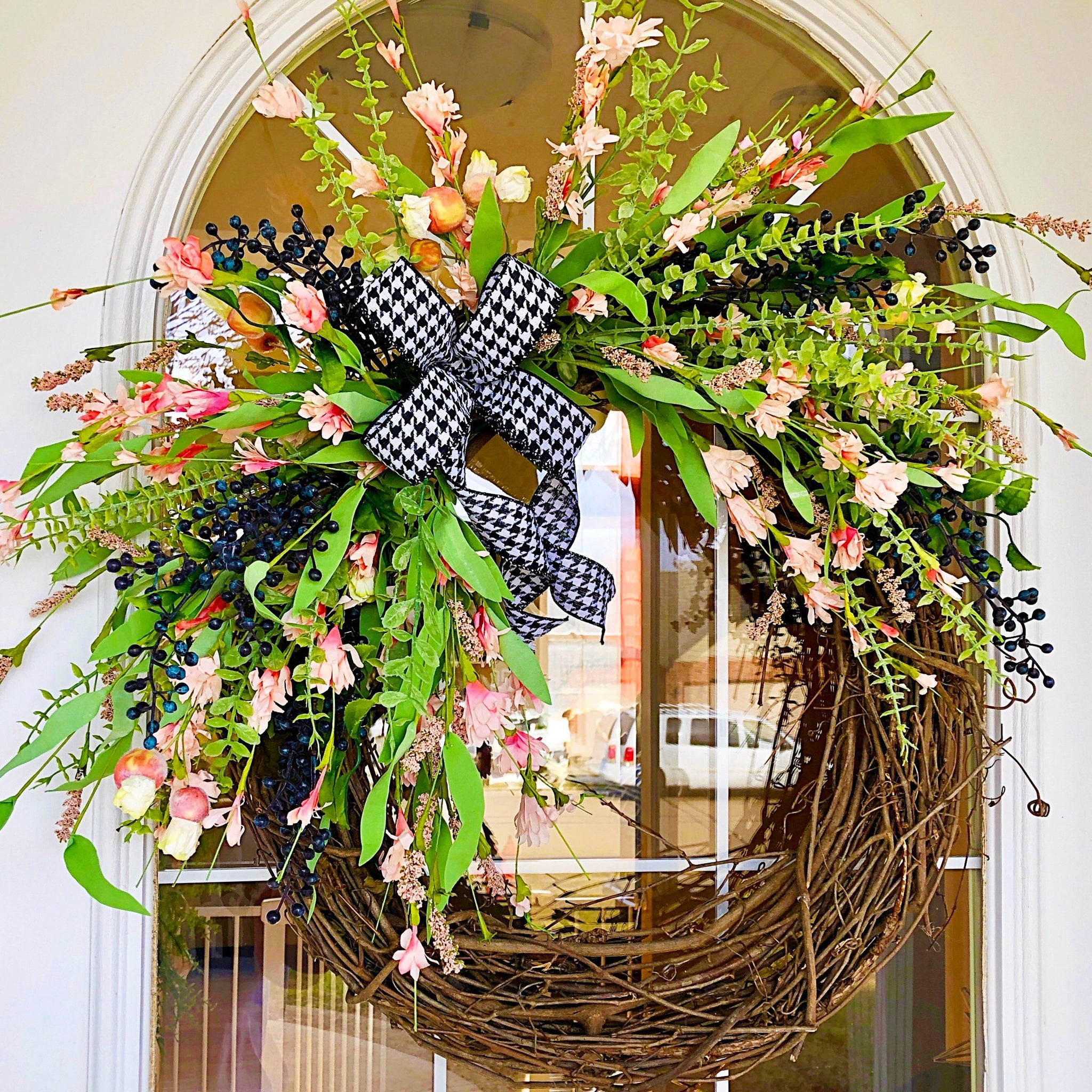 Everyday Spring Wreath Pink Blossoms & Berries with Houndstooth Ribbon –  Brownbottle Burlap